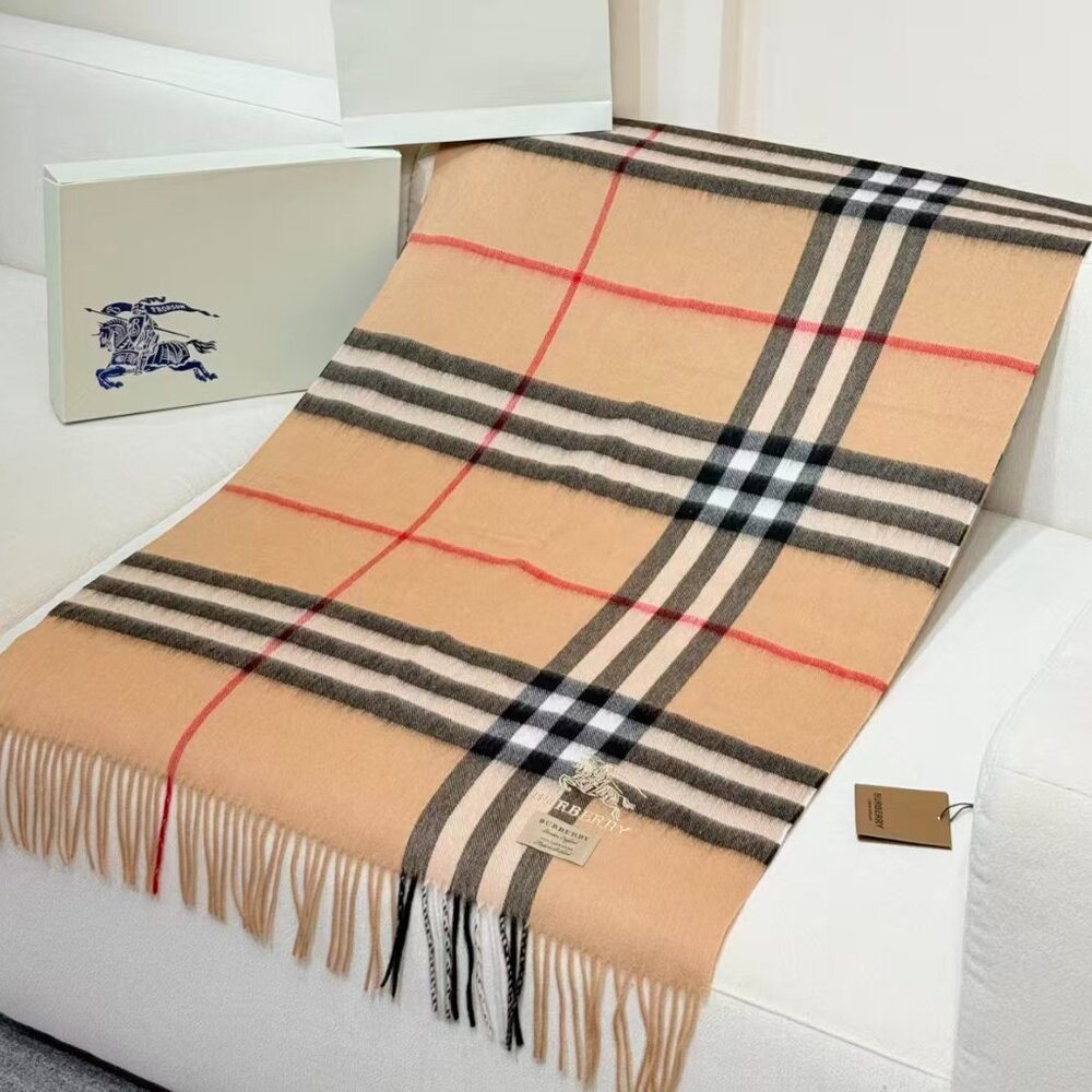 Vintage BURBERRY signature scarf